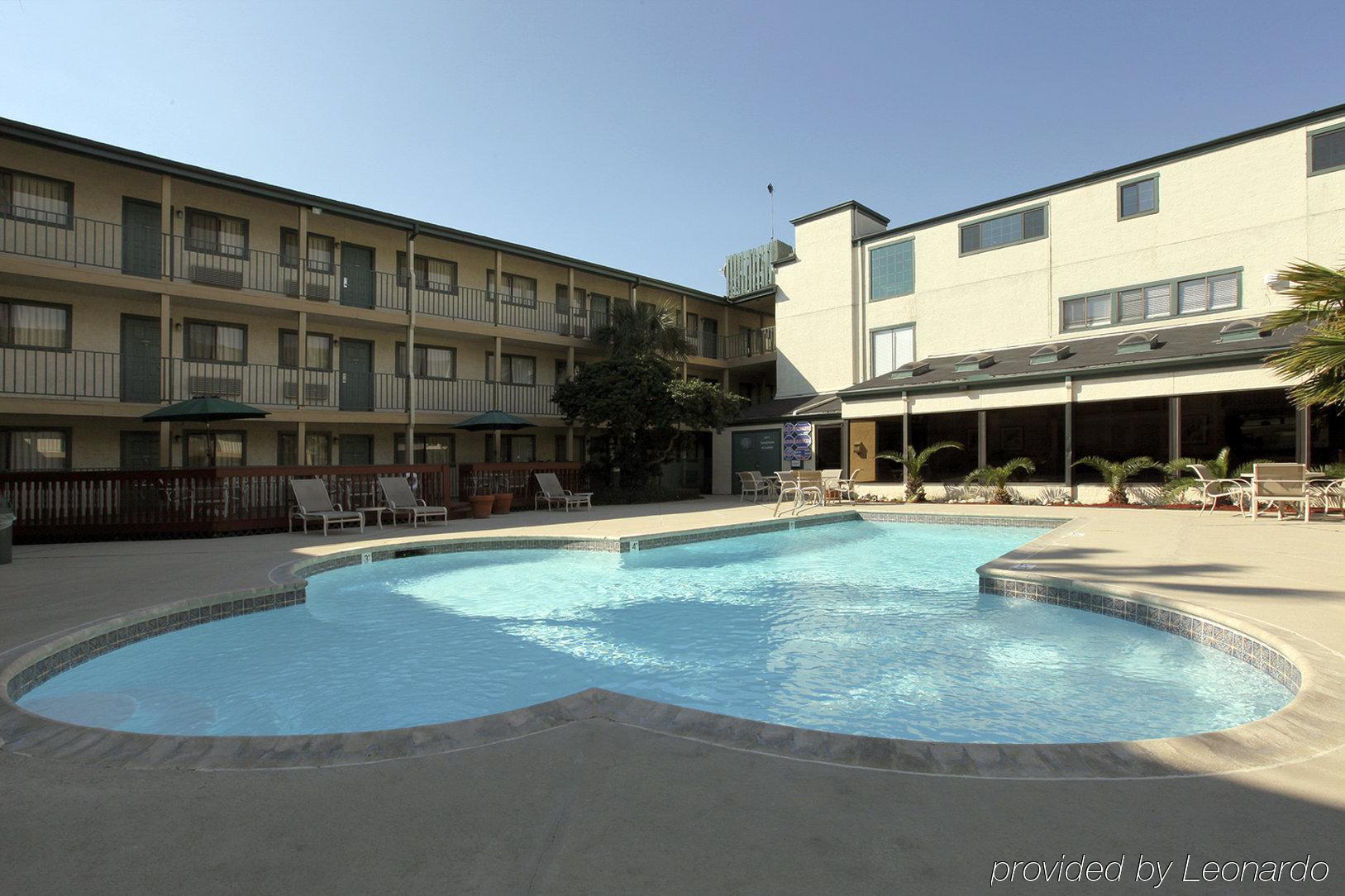 Amerihome Inn & Suites Houston Airport North Esterno foto